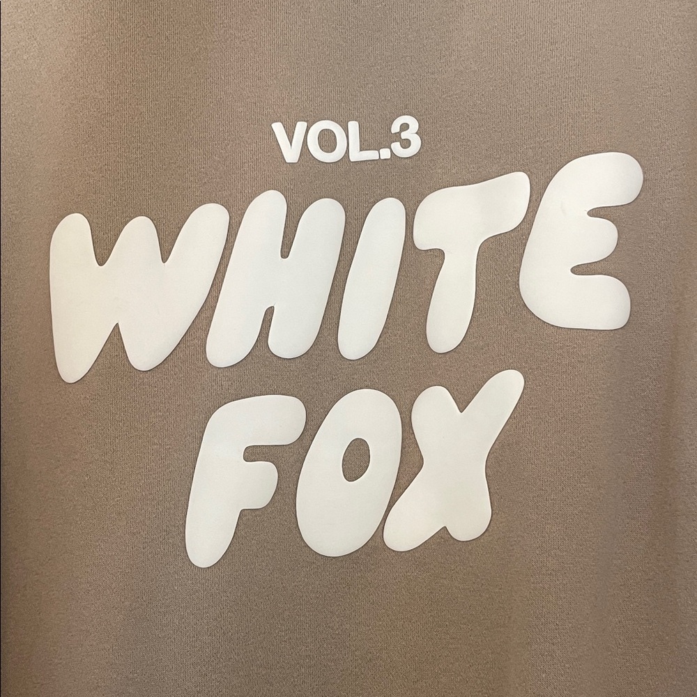 White Fox Offstage Hoodie and Sweatpants Matching Set - Vol.3 - Picture 4 of 9